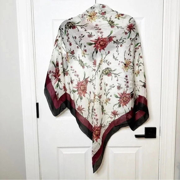 Chan Luu 100% Silk Burgundy Black Border Floral Print 40" Scarf - Picture 5 of 5
